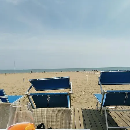 Signora Ruth - Sabbiadoro Residence Lignano * 利尼亚诺萨比亚多罗